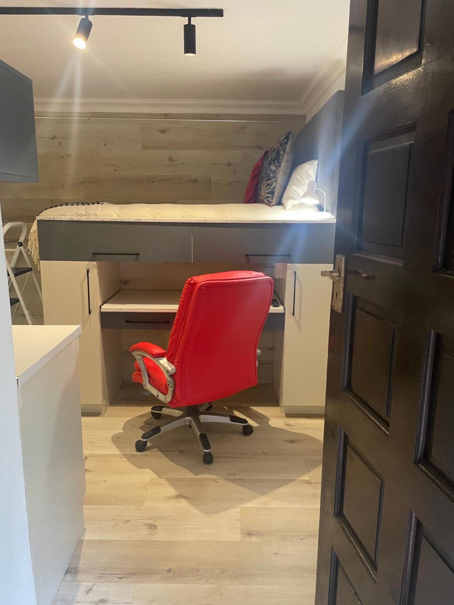 Church Road Apartment *